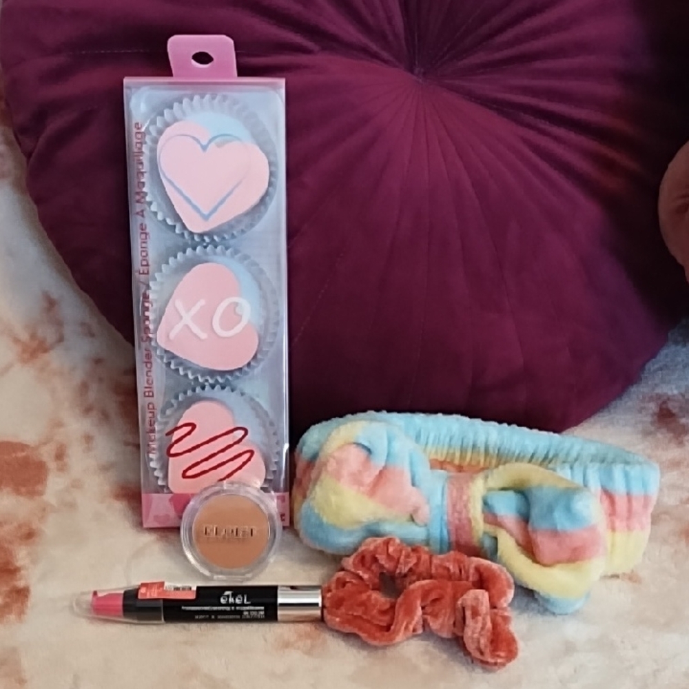 Makeup & Hair Gift Set